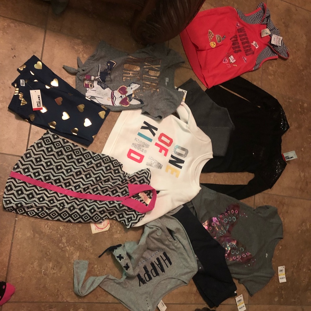 Girls size 6 lot of clothes